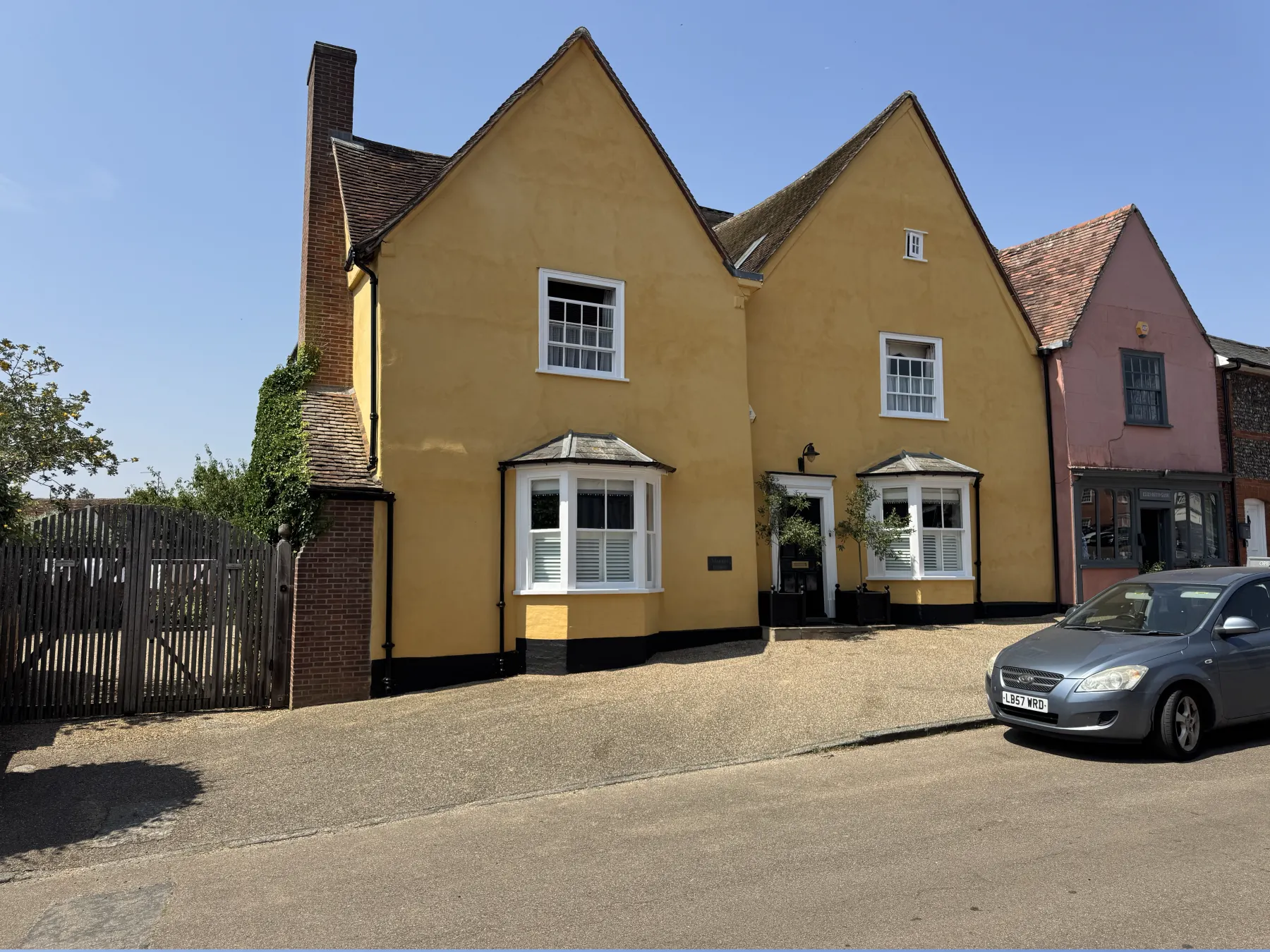 Freshly decorated yellow period house in Lavenham